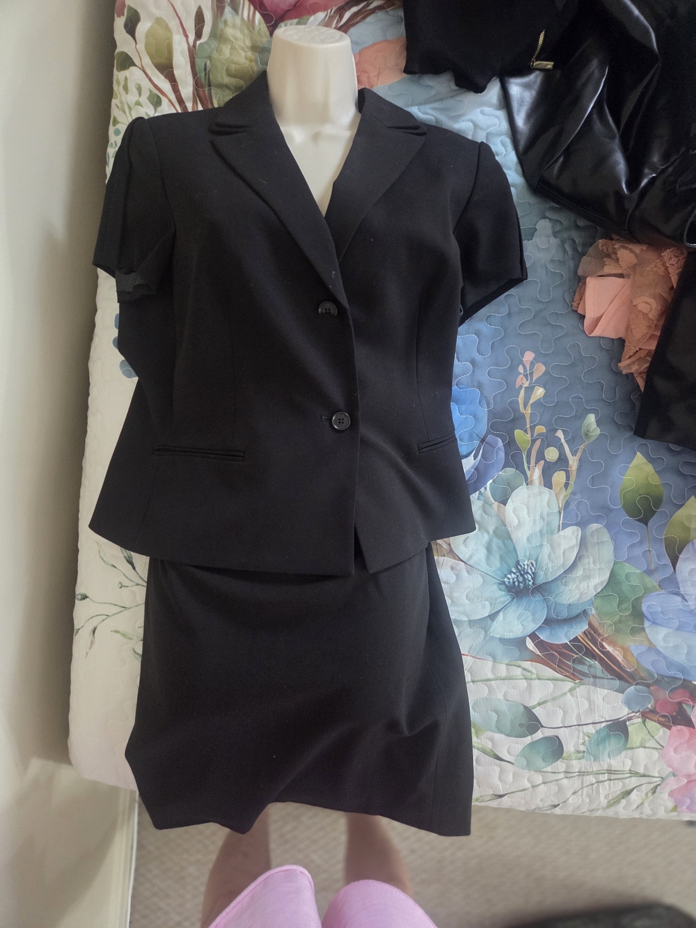 Calvin Klein Classic Black Women's Short Sleeved Blazer and Skirt Set Size 12